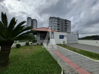 Apartamento com 3 Quartos para alugar, 76m² no Bom Retiro, Joinville