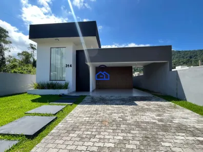 Casa de Condomínio com 3 Quartos à venda, 150m² no Mar Verde II, Caraguatatuba