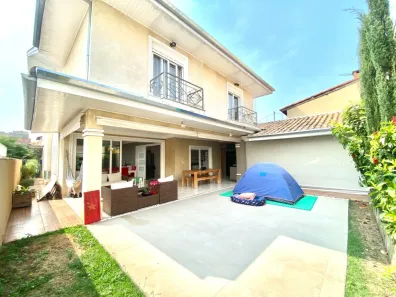 Casa de Condomínio com 4 Quartos à venda, 370m² no Loteamento Urbanova II, São José dos Campos