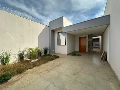 Casa com 3 Quartos à venda, 60m² no Carmelo, Montes Claros