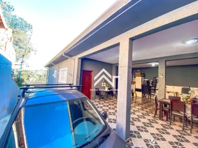 Fazenda/Sítio com 3 Quartos à venda, 125m² no Jardim Estância Brasil, Atibaia