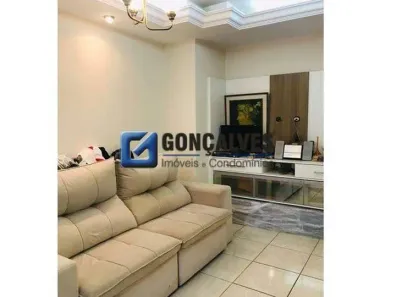 Sobrado com 3 Quartos à venda, 230m² no Vila Pires, Santo André