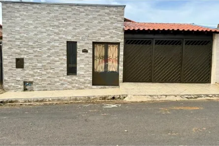 Casa com 2 Quartos à venda, 169m² no Orozino Teixeira, Araxá