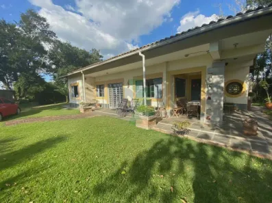 Fazenda/Sítio com 3 Quartos à venda, 4800m² no Chácaras Condomínio Recanto Pássaros II, Jacareí
