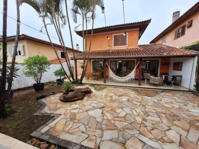 Casa com 4 Quartos à venda, 345m² no São Paulo II, Cotia