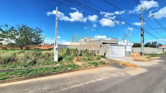 Lote/Terreno à venda, 204m² no Brigadeira, Canoas