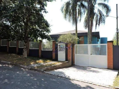Casa de Condomínio com 6 Quartos para alugar, 550m² no Jardim Marilu, Carapicuíba