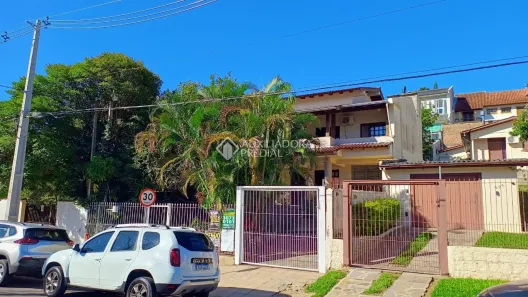 Casa com 3 Quartos à venda, 275m² no Jardim Sabará, Porto Alegre