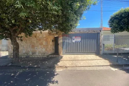 Casa com 2 Quartos à venda, 190m² no Vila Silvares, Birigui