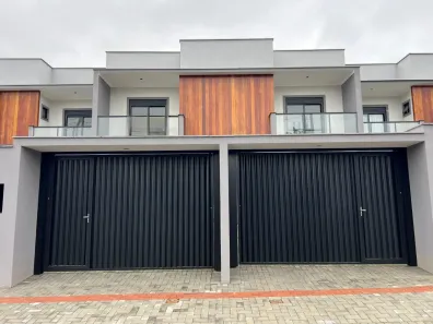 Sobrado com 3 Quartos à venda, 182m² no Boa Vista, Joinville