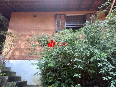 Sobrado com 3 Quartos à venda, 158m² no Bosque do Embu, Embu das Artes
