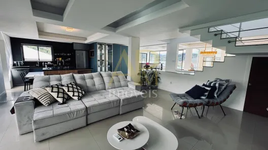 Casa com 3 Quartos à venda, 310m² no Pedra Branca, Palhoça