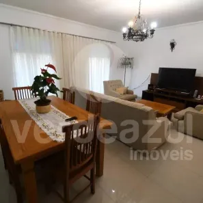 Casa com 4 Quartos para alugar, 207m² no Vila Nogueira, Campinas