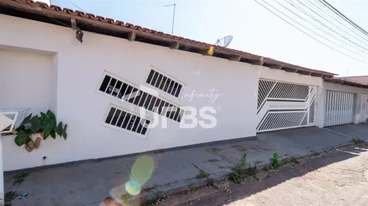 Casa com 4 Quartos à venda, 290m² no Parque das Laranjeiras, Goiânia