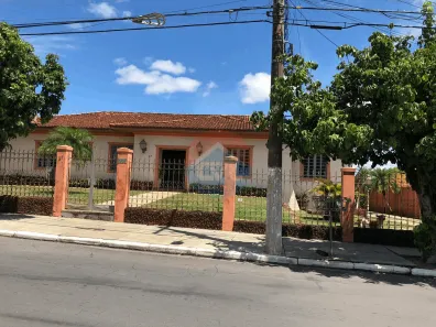 Casa com 4 Quartos à venda, 443m² no Boa Esperança, Cuiabá