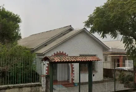 Casa com 3 Quartos para alugar, 100m² no Vila João Pessoa, Porto Alegre