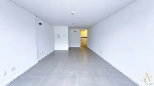 Sala Comercial à venda, 38m² no Saco dos Limões, Florianópolis