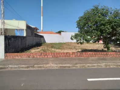 Lote/Terreno à venda, 330m² no Alto Cafezal, Marília