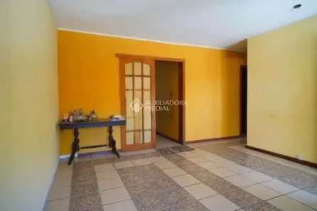 Casa de Condomínio com 5 Quartos para alugar, 239m² no Santa Tereza, Porto Alegre