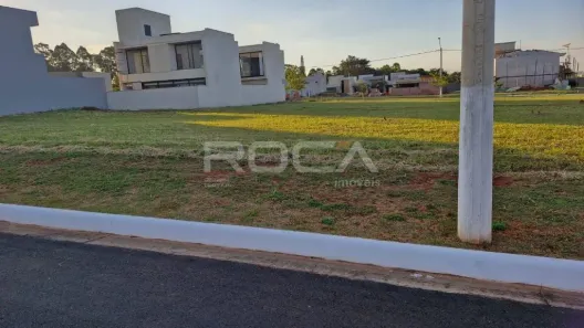 Lote/Terreno à venda, 250m² no Residencial Samambaia, São Carlos
