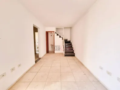 Sobrado com 2 Quartos à venda, 80m² no Vila União (Zona Leste), São Paulo