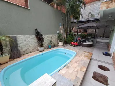 Casa de Condomínio com 4 Quartos à venda, 300m² no Taquara, Rio de Janeiro