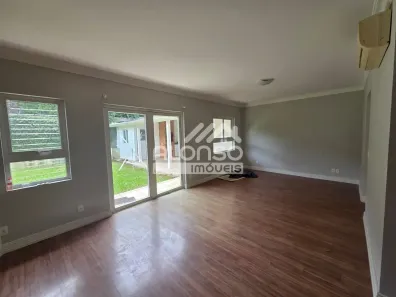Casa de Condomínio com 3 Quartos para alugar, 180m² no Bosque do Vianna, Cotia