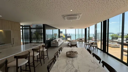 Apartamento com 2 Quartos à venda, 68m² no Jurerê, Florianópolis