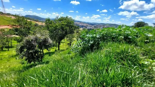 Lote/Terreno à venda, 3337m² no Morro do Sol, Itaúna