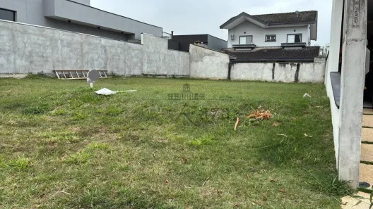 à venda, 300m² no Condomínio Terras do Vale, Caçapava