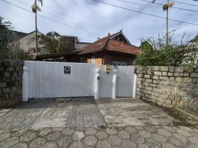 Apartamento com 3 Quartos para alugar, 158m² no Lagoa da Conceição, Florianópolis
