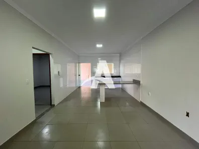 Casa com 2 Quartos para alugar, 140m² no Jardim Europa, Uberlândia
