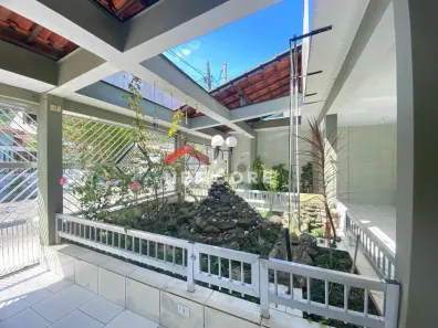 Casa com 6 Quartos à venda, 194m² no Centro, Mongaguá