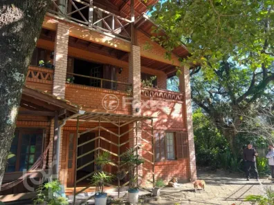 Casa com 6 Quartos à venda, 240m² no Armação do Pântano do Sul, Florianópolis