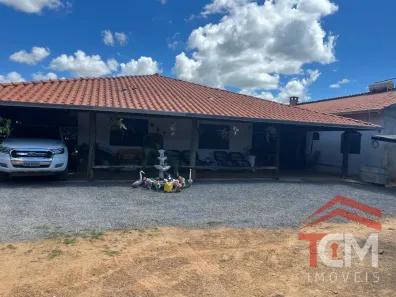 Fazenda/Sítio com 4 Quartos à venda, 100m² no Uruaçu, Uruaçu