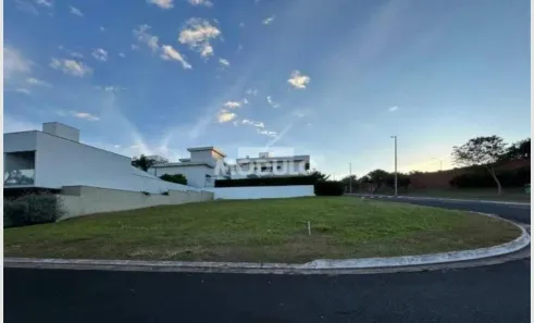 Lote/Terreno à venda, 647m² no Nova Uberlândia, Uberlândia