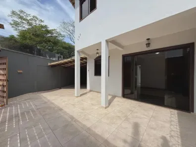 Casa com 3 Quartos à venda, 120m² no Santa Amélia, Belo Horizonte