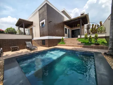 Casa de Condomínio com 3 Quartos à venda, 230m² no Triângulo, Porto Velho