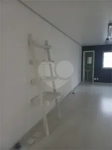 Sala Comercial para venda ou aluguel, 32m² no Cerqueira César, São Paulo