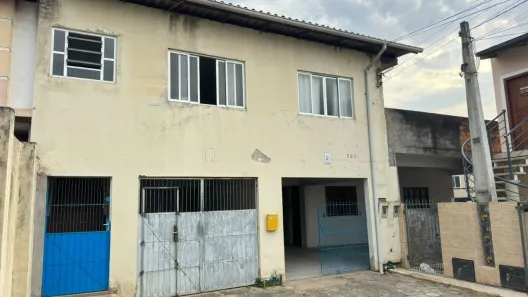 Casa com 5 Quartos à venda, 330m² no Serraria, São José