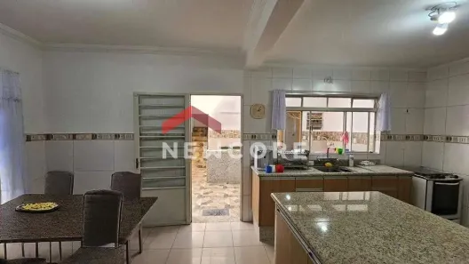 Sobrado com 3 Quartos à venda, 200m² no Parque das Nações, Santo André