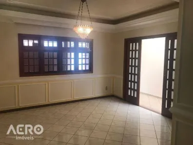 Casa com 3 Quartos à venda, 250m² no Jardim América, Bauru