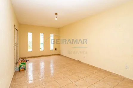 Casa com 4 Quartos à venda, 180m² no Candangolândia, Brasília