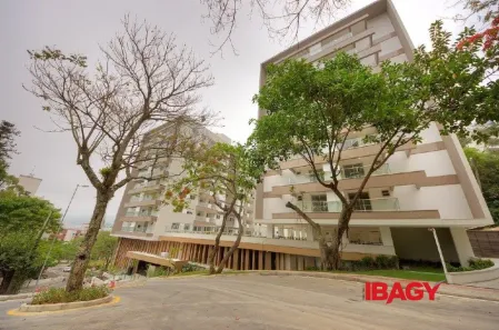 Apartamento com 2 Quartos para alugar, 65m² no Itacorubi, Florianópolis