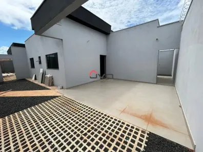 Casa com 3 Quartos à venda, 88m² no Novo Mundo, Uberlândia