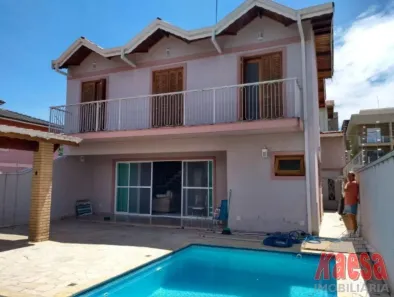 Sobrado com 4 Quartos à venda, 200m² no Recreio Maristela, Atibaia