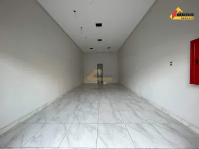 Ponto Comercial para alugar, 45m² no Centro, Divinópolis