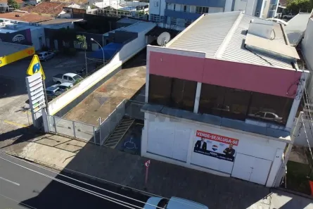 Prédio Comercial para alugar, 570m² no Centro, Araraquara
