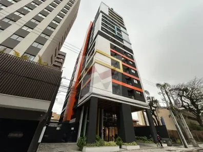 Apartamento com 2 Quartos para alugar, 45m² no Centro, Curitiba