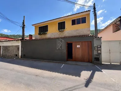 Casa com 3 Quartos à venda, 120m² no Nogueira, Petrópolis